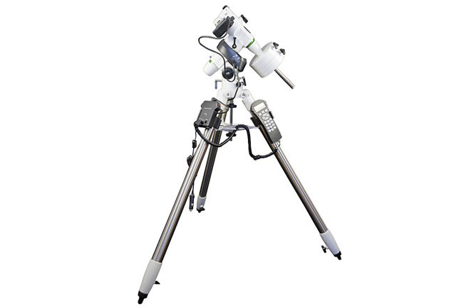 Bild von Skywatcher - EQ-5 PRO SynScan GOTO Montierung mit Stativ