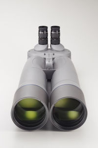Bild von APM 120 mm 90° SD-Apo Fernglas mit 1,25" Wechselokularaufnahme, APM Gabel-Montierung & Stativ