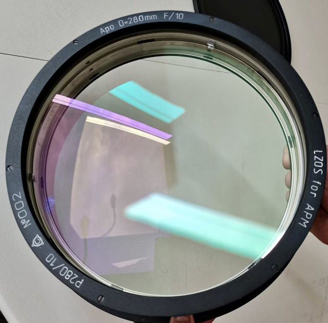 Bild von APM - LZOS Apo-Refraktoren - 280 f/10  Apochromatische, Linse in Fassung