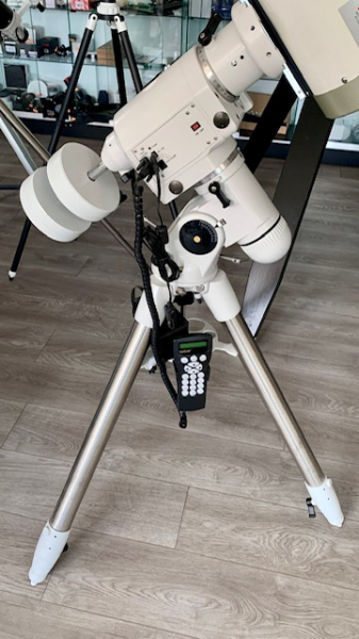 Picture of Mount EQ-6 Pro SynScan GoTo with tripod