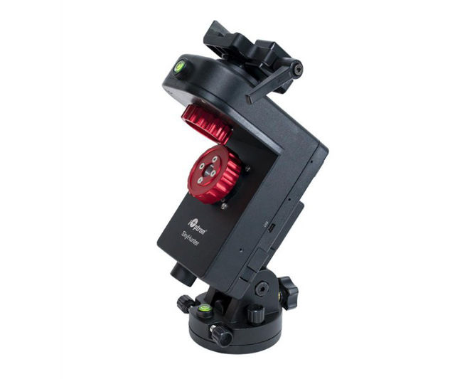 Picture of iOptron SkyHunter EQ/AZ mobile GoTo mount for astrophotography