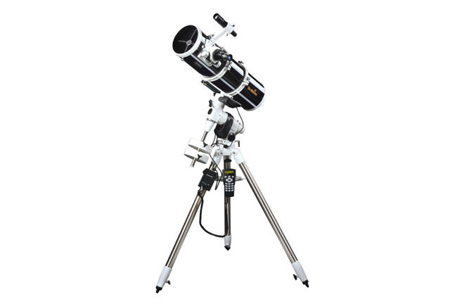 Picture of Skywatcher Explorer-150PDS Dual-Speed Newtonian with EQ-5 PRO GOTO Mount