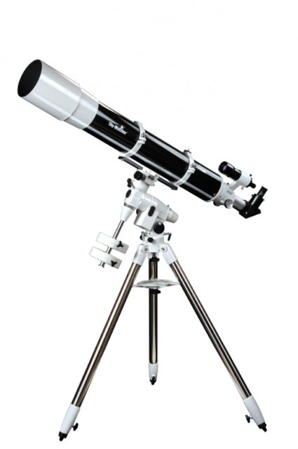 Bild von Skywatcher - Evostar-150 Refraktor auf EQ-5 Montierung