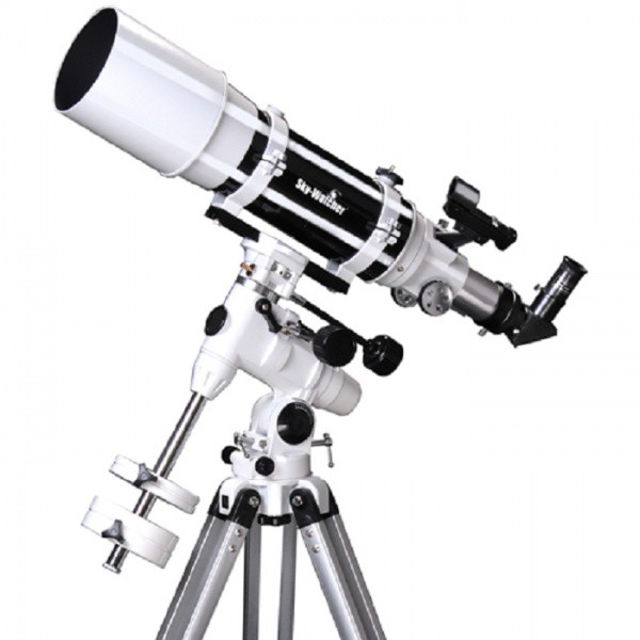 Picture of Skywatcher Startravel 120 Refractor Telescope on N-EQ3