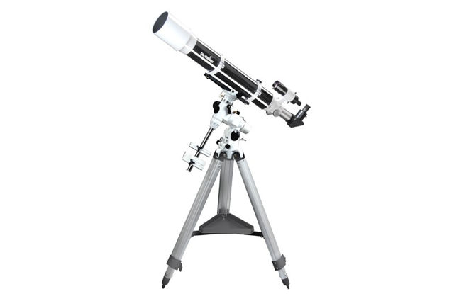 Bild von Skywatcher Evostar 120 auf EQ3-2