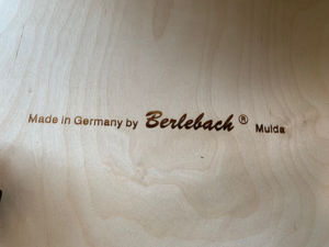 Picture of Berlebach demo-table with tripod, both tables rotatable