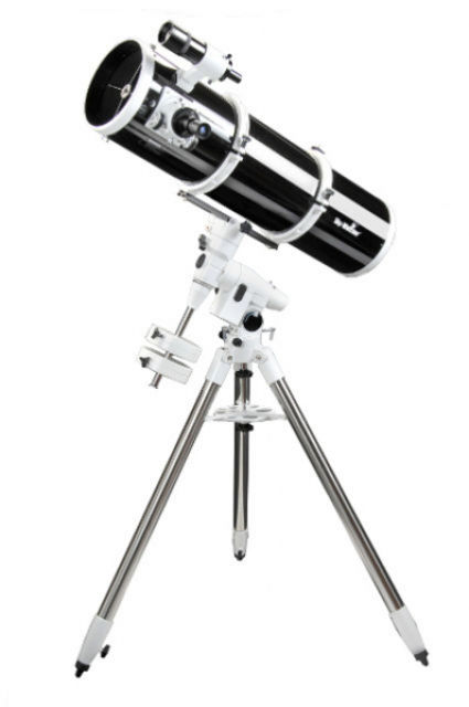 Bild von Celestron 200-mm-Newton mit Öffnungsverhältnis 1:f5 auf EQ5